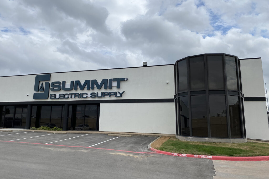 Summit names new VP of operations