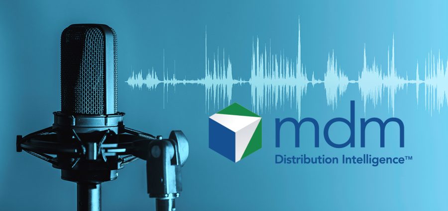 Microphone with waveform on blue background, broadcasting or pod