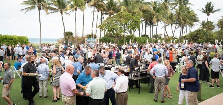 NAHAD 2022 attendees mingle on the Ocean Lawn of The Fontainbleau Luxury Hotel and Resort in Miami Beach.
Credit: NAHAD