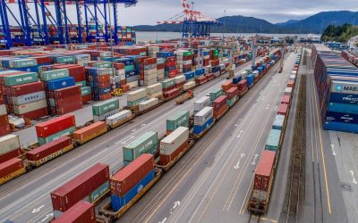 PrinceRupert-Priority Train-Vessel CSCL SUMMER berthing-aerial-Sept2021-