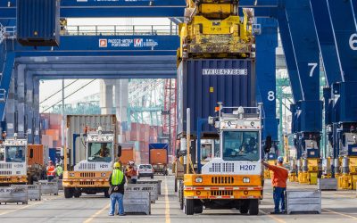 terminal-dockworkers-Port of LA